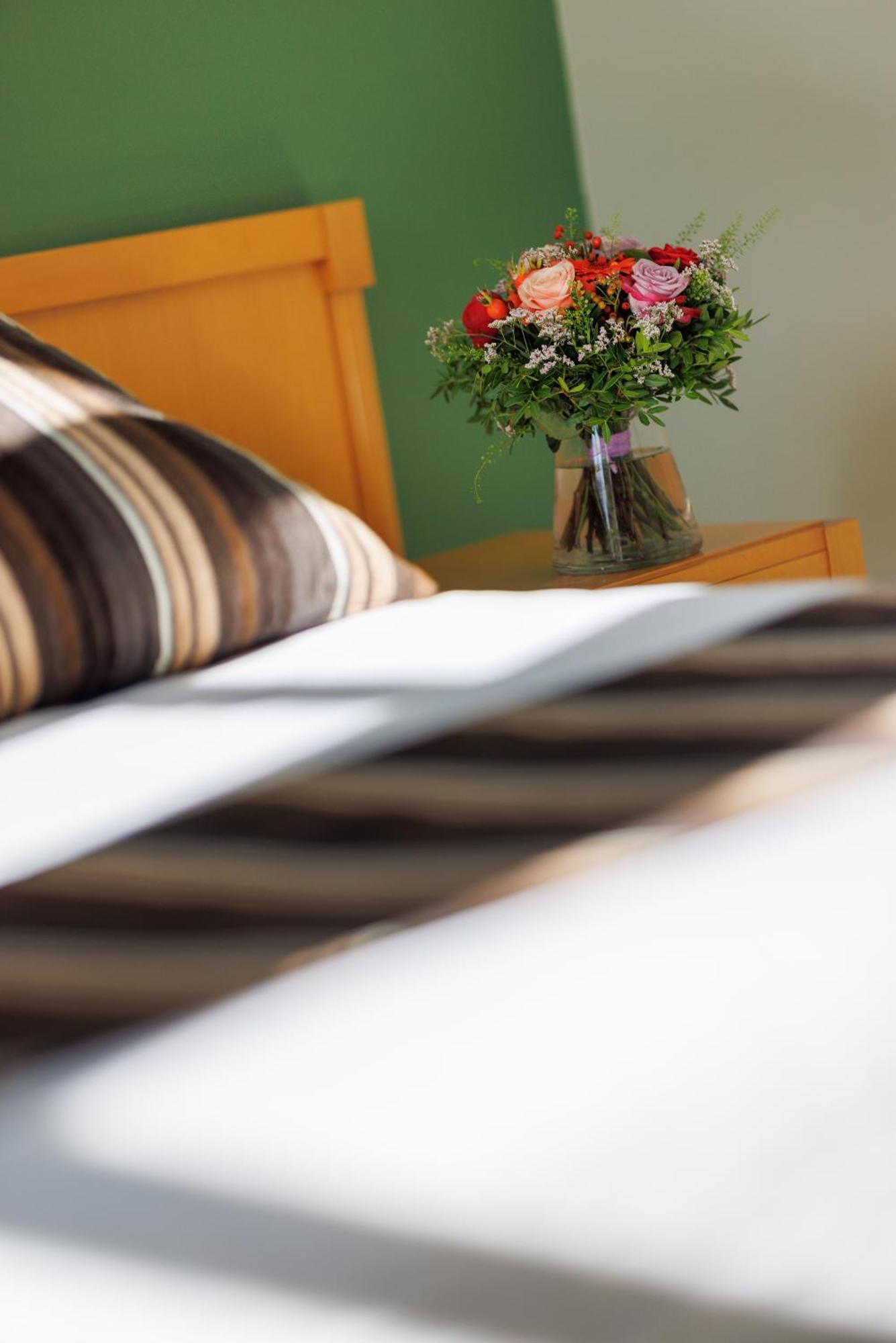 Logis Hotel Golf Le Domaine Du Val De Sorne Vernantois Εξωτερικό φωτογραφία