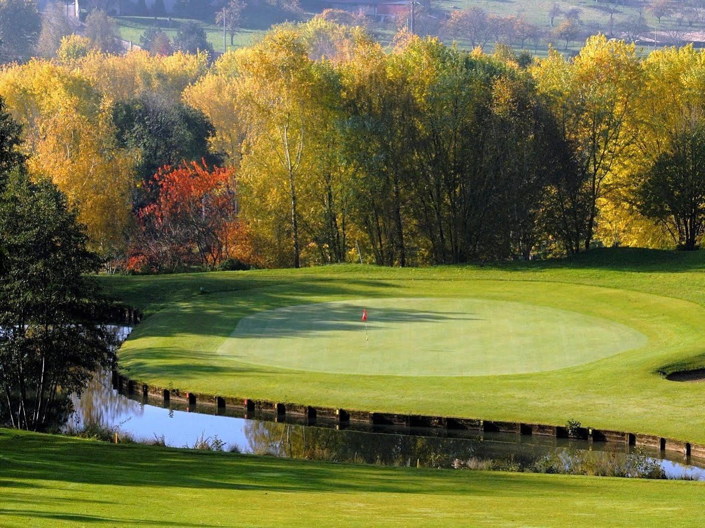 Logis Hotel Golf Le Domaine Du Val De Sorne Vernantois Εξωτερικό φωτογραφία